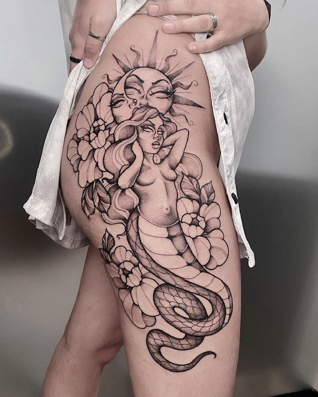 Blackwork tattoo Madrid. estudio de tattoo madrid, estdio de tattoo cerca de mi, estudio de tattoo las rosas, dolores tattoo Madrid