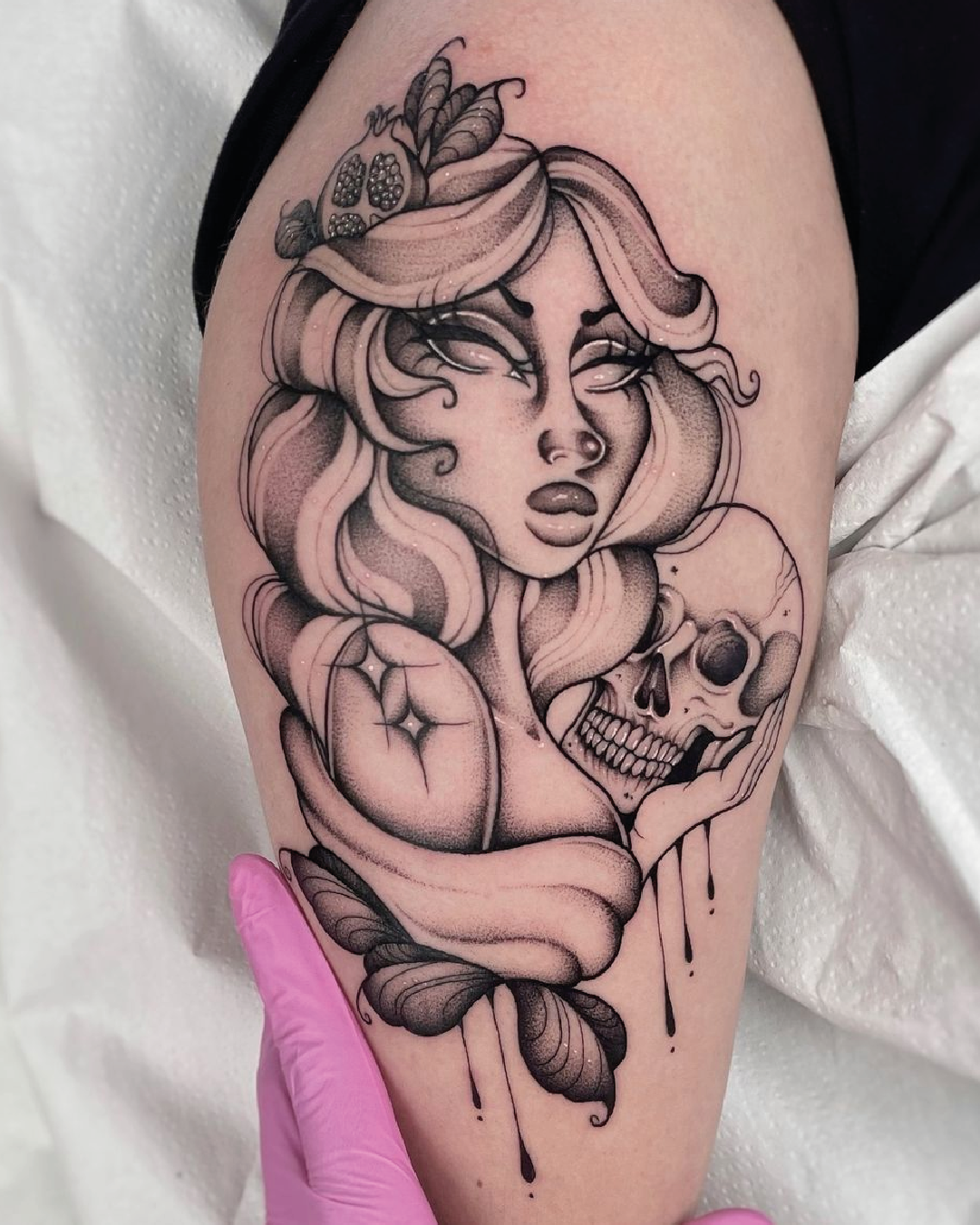 Blackwork tattoo Madrid. estudio de tattoo madrid, estdio de tattoo cerca de mi, estudio de tattoo las rosas, dolores tattoo Madrid