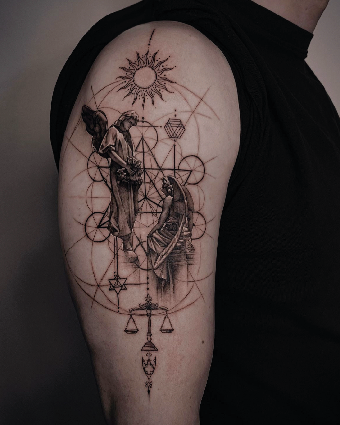 Conceptual tattoo Madrid. estudio de tattoo madrid, estdio de tattoo cerca de mi, estudio de tattoo las rosas, dolores tattoo Madrid