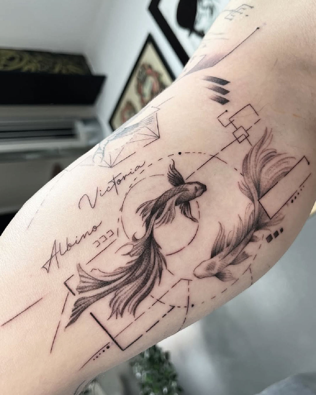 Conceptual tattoo Madrid. estudio de tattoo madrid, estdio de tattoo cerca de mi, estudio de tattoo las rosas, dolores tattoo Madrid