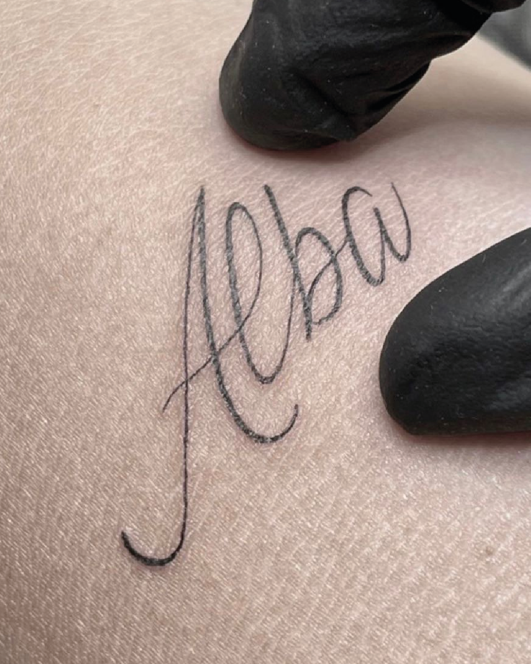 Fineline tattoo Madrid. estudio de tattoo madrid, estdio de tattoo cerca de mi, estudio de tattoo las rosas, dolores tattoo Madrid