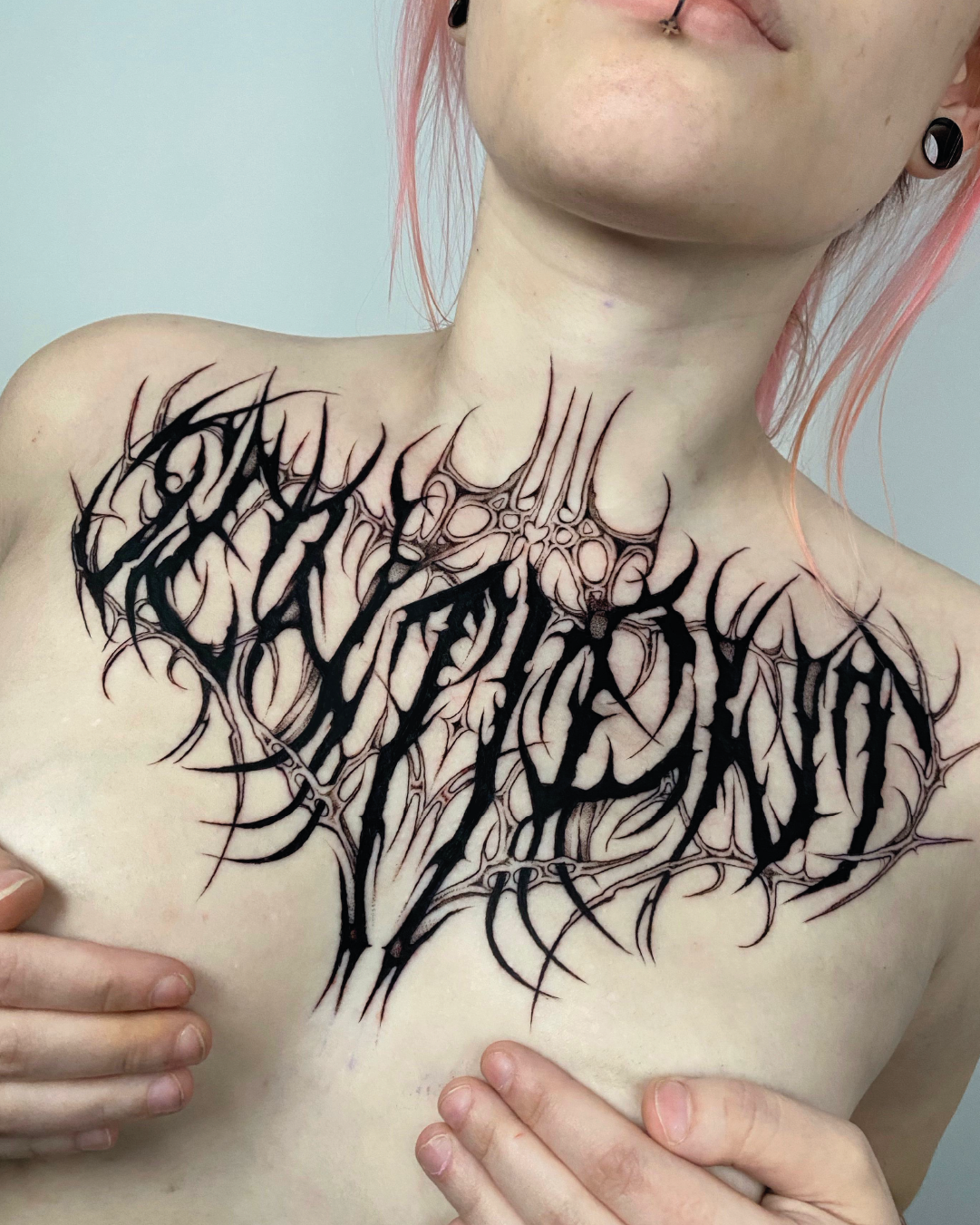 Ornamental tattoo Madrid. estudio de tattoo madrid, estdio de tattoo cerca de mi, estudio de tattoo las rosas, dolores tattoo