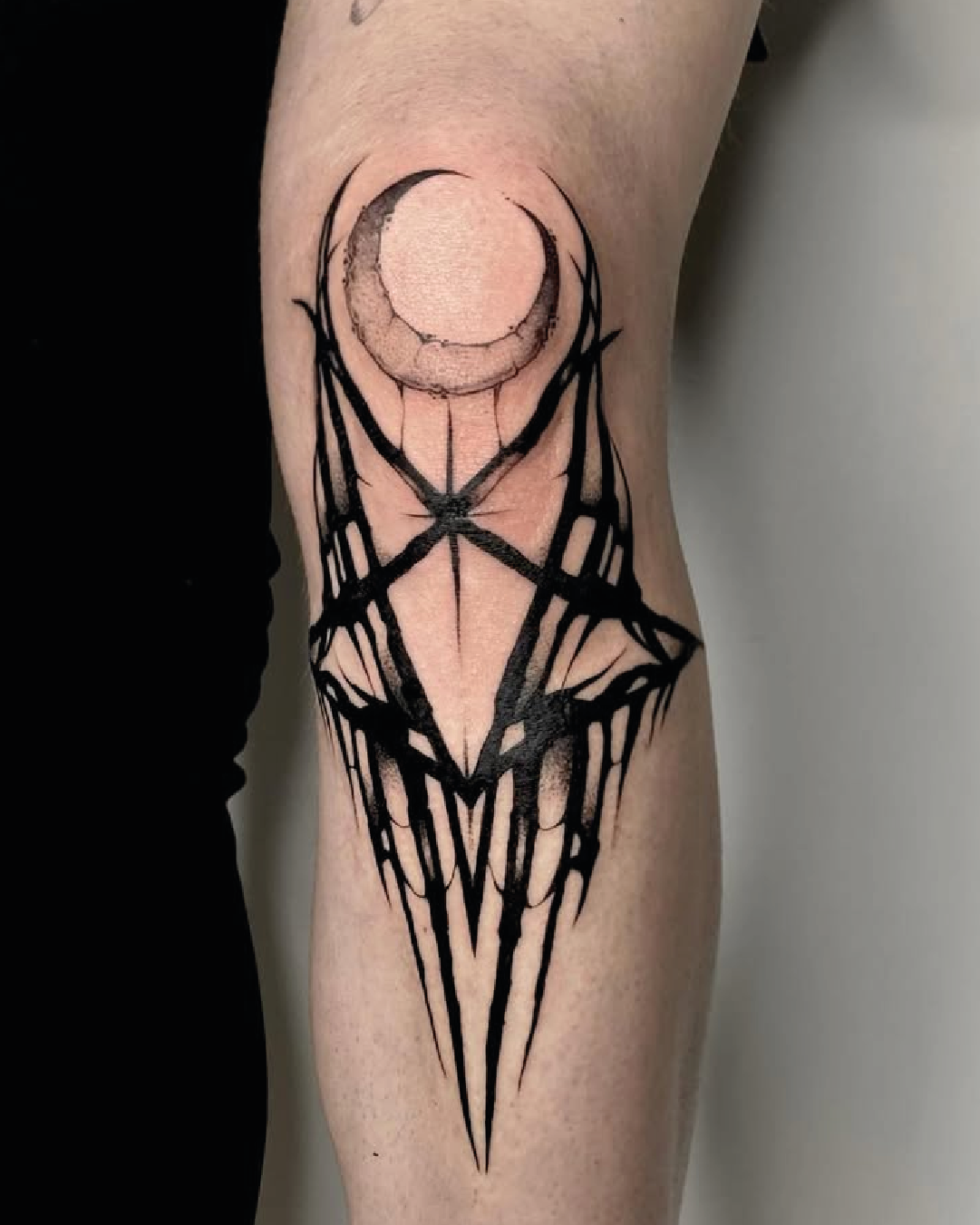 Ornamental tattoo Madrid. estudio de tattoo madrid, estdio de tattoo cerca de mi, estudio de tattoo las rosas, dolores tattoo