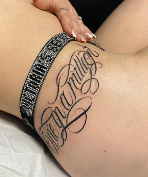 Lettering tattoo Madrid. estudio de tattoo madrid, estdio de tattoo cerca de mi, estudio de tattoo las rosas, dolores tattoo